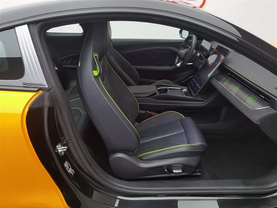 哪吒汽车 哪吒GT 2023 汽车图片 #24