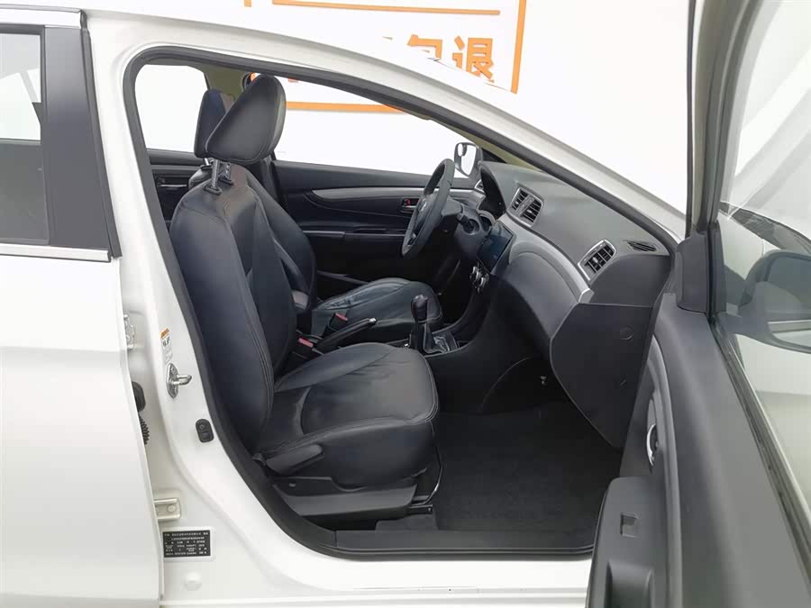 Suzuki Ciaz 2015 изображение автомобиля #24