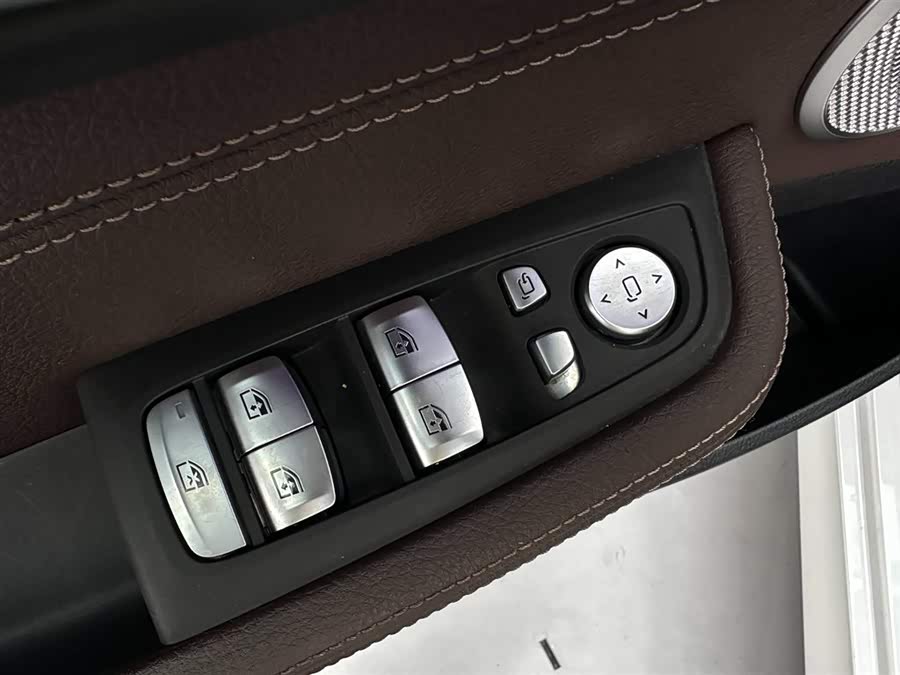 BMW 1 Series 2020 immagine di auto #24