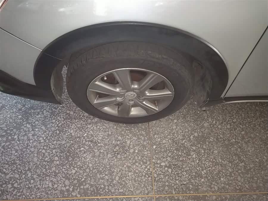 Toyota Reiz 2015 immagine di auto #24