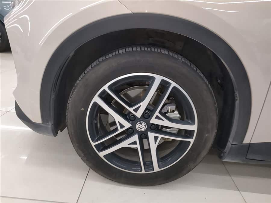 MG ES5 2024 car image #24