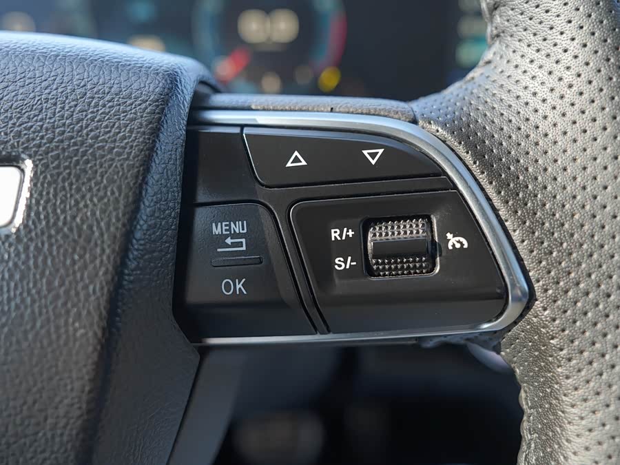 Jetour X70 PLUS 2025 car image #24