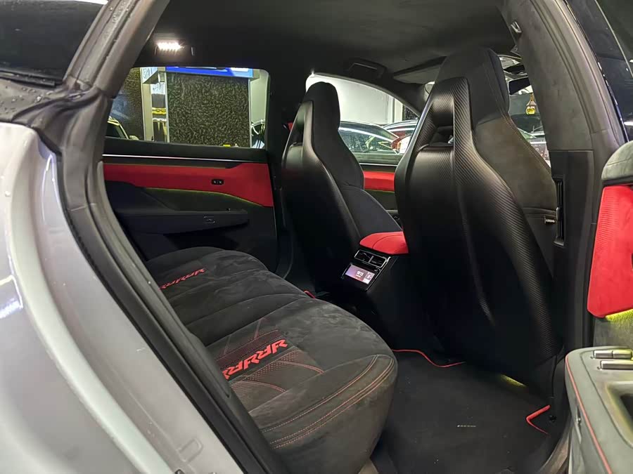 极氪 极氪001 FR 2024 汽车图片 #24