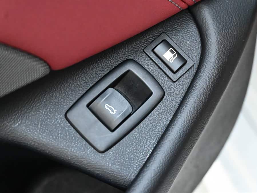 BMW 5 Series New Energy 2022 car image #24