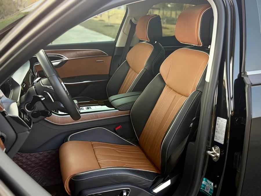 Audi A8 2019 car image #24