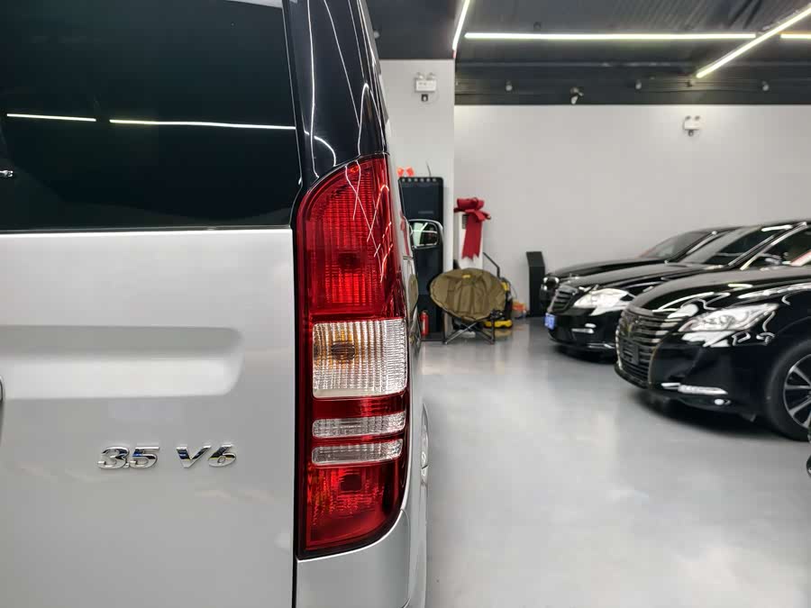 奔驰 唯雅诺 2013 汽车图片 #24