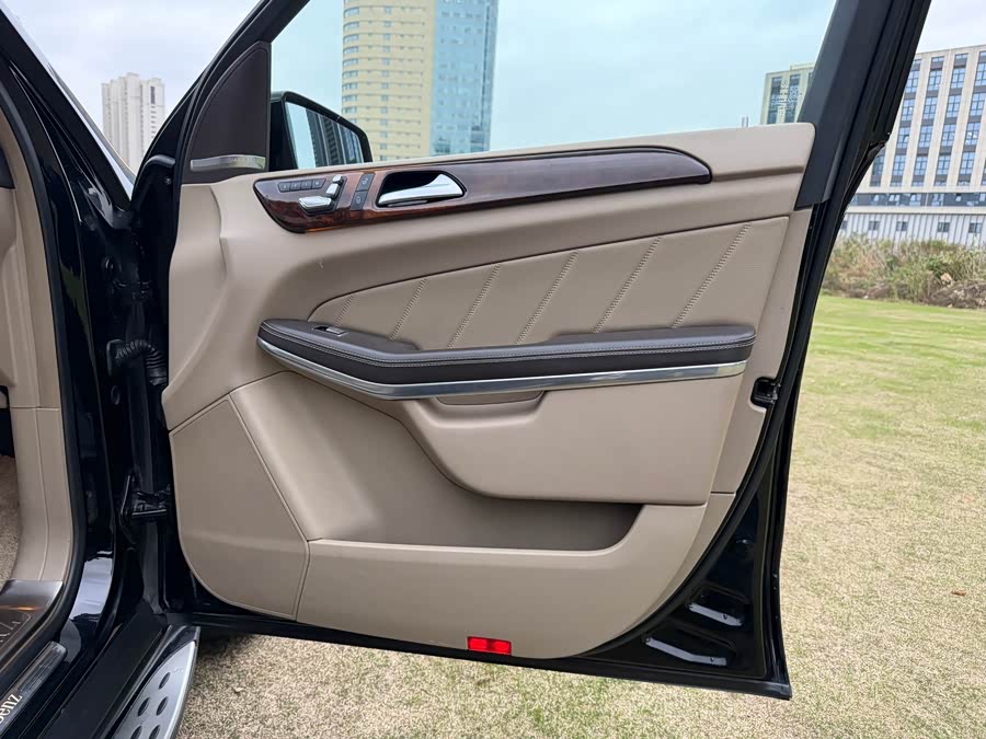 Mercedes-Benz GL Class 2013 #24 Mercedes-Benz GL Class 2013 car image #24