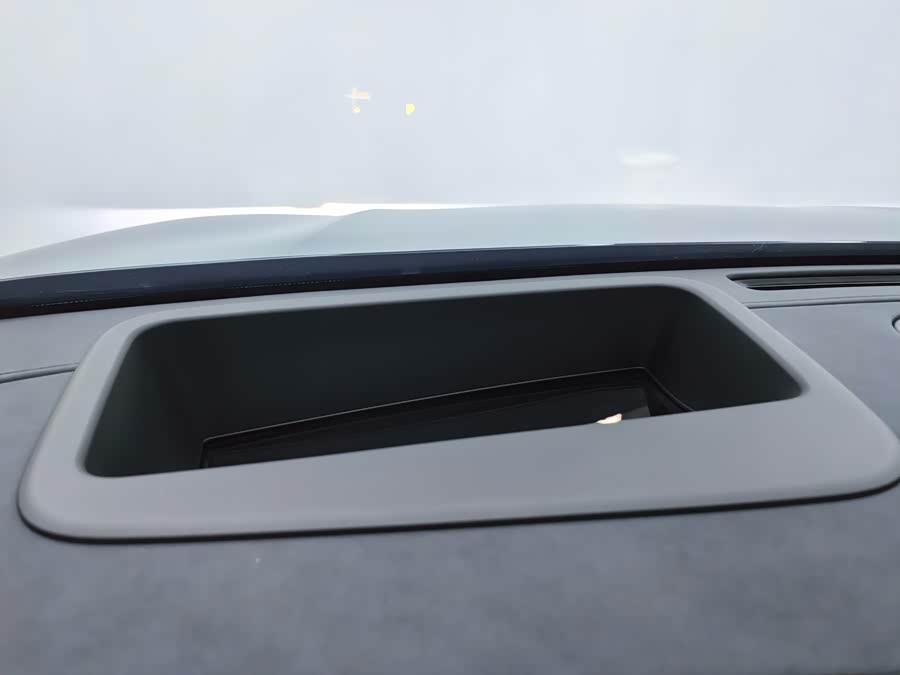 2025 car image #24