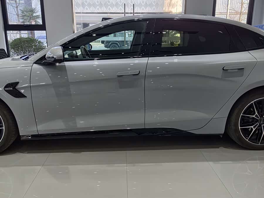 BYD Seal 2025 car image #24