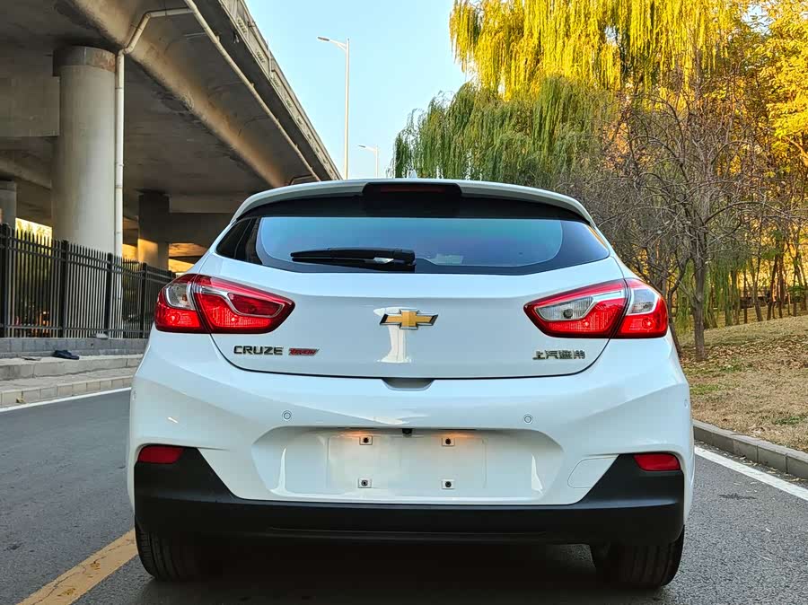 Chevrolet Cruze 2017 immagine di auto #24