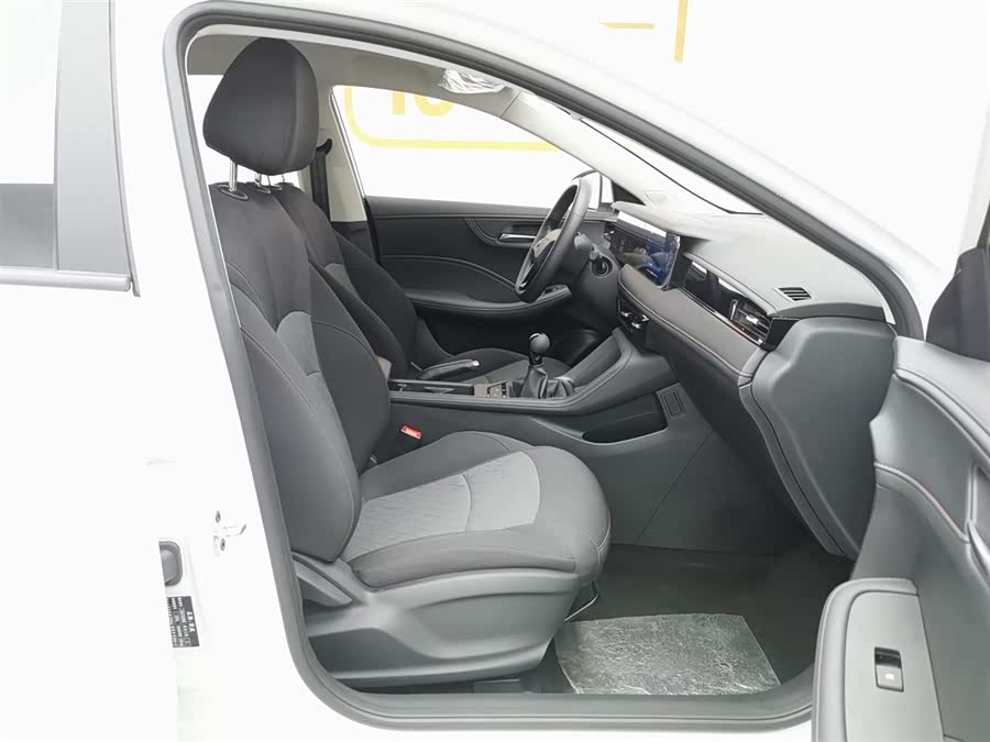 Roewe i5 2024 car image #24
