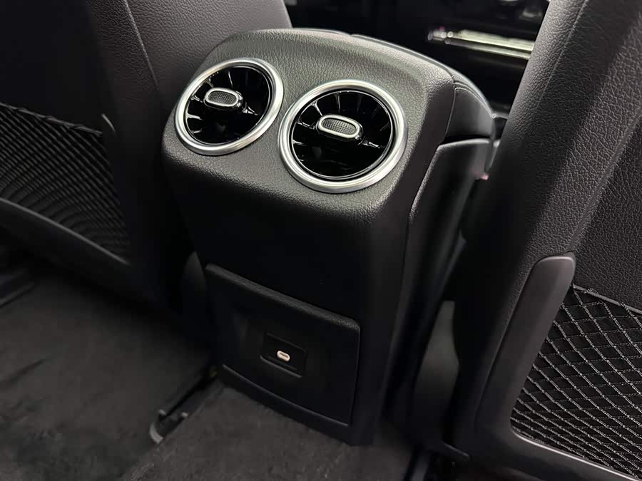 Mercedes-Benz A Class 2024 immagine di auto #24