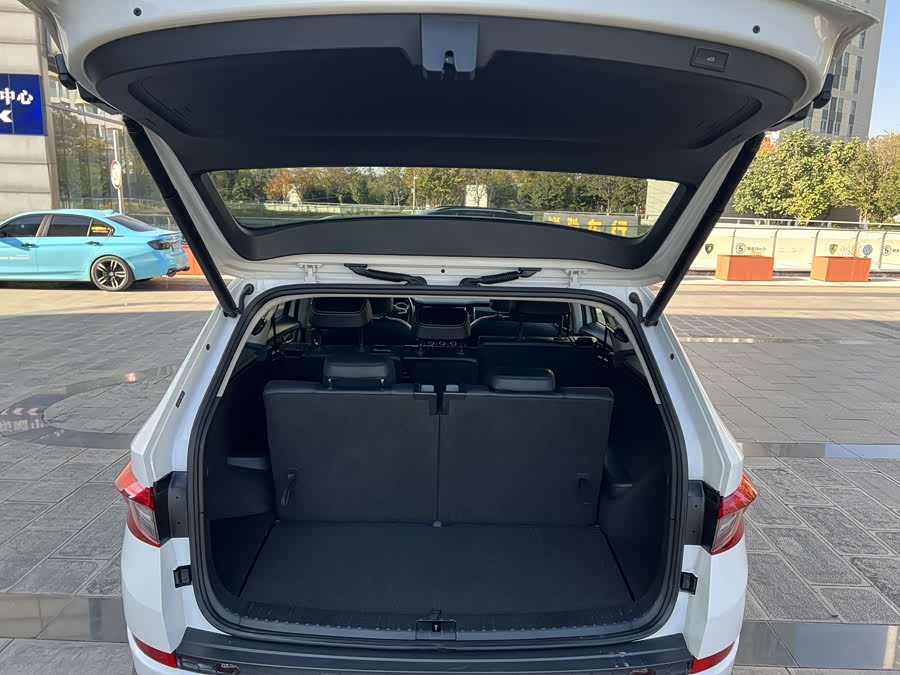 Skoda Kodiaq 2017 #24 Skoda Kodiaq 2017 car image #24