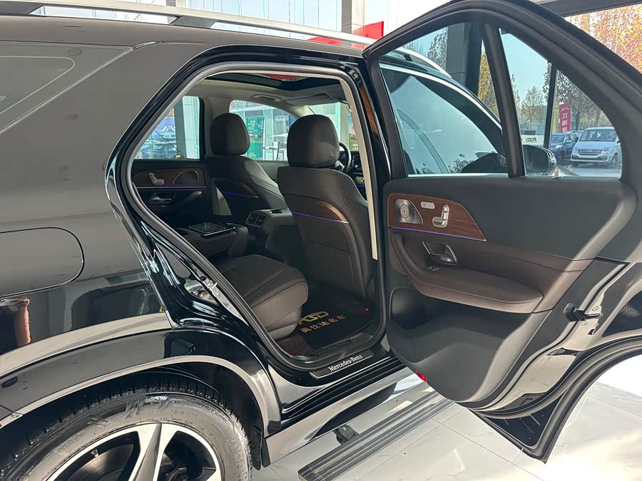 Mercedes-Benz GLE Class New Energy 2022 car image #24