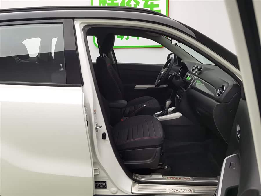 Suzuki Vitara 2017 immagine di auto #24