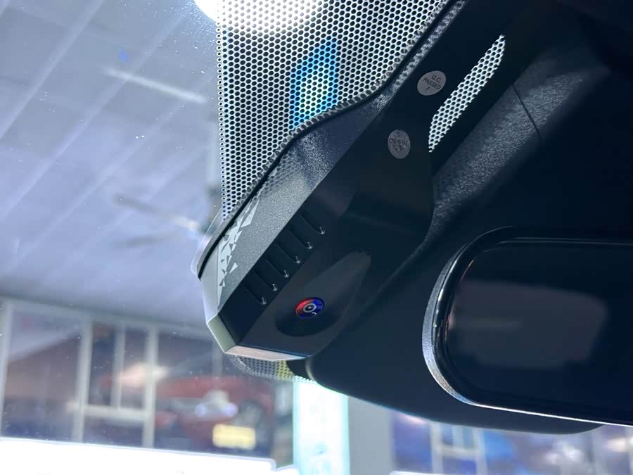 Toyota bZ4X 2023 immagine di auto #24