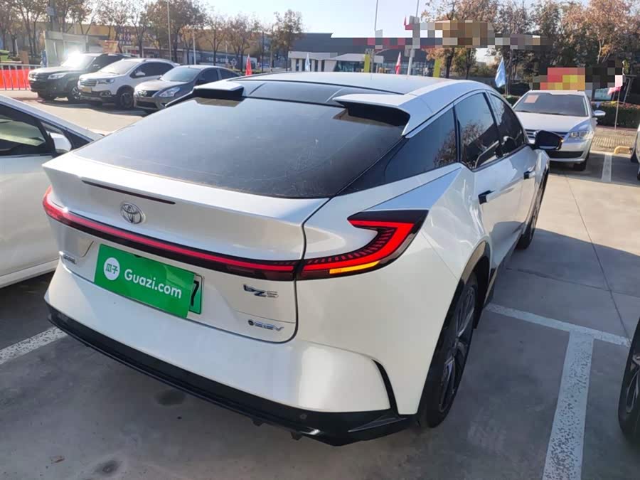 Toyota bZ5 2025 car image #24