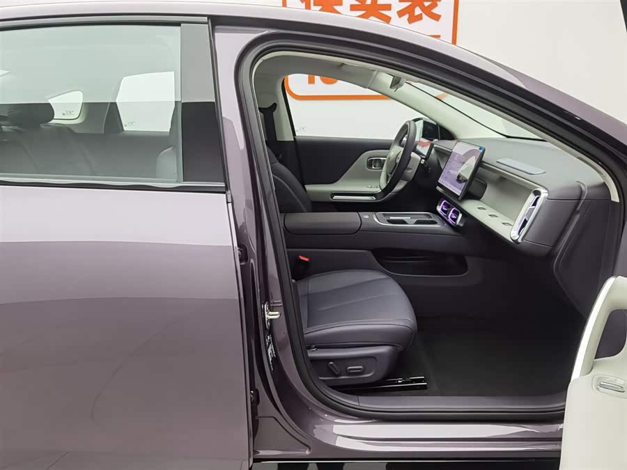 零跑汽车 零跑B01 2025 汽车图片 #24