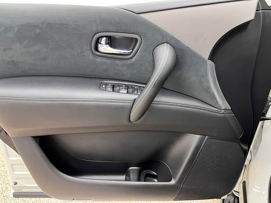 日产 途乐 2018 汽车图片 #24