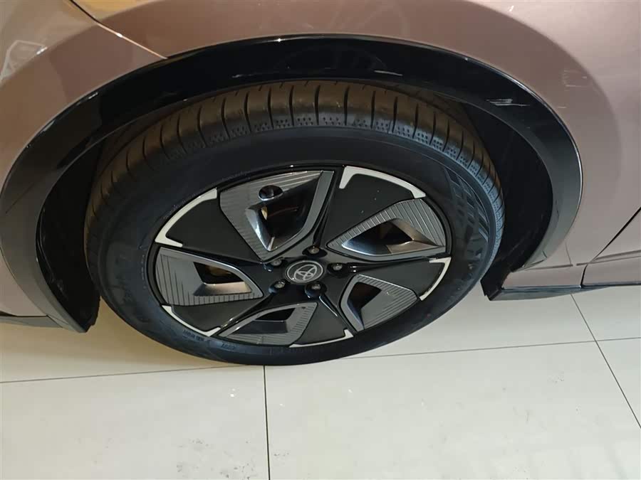 Toyota bZ3 2023 immagine di auto #24