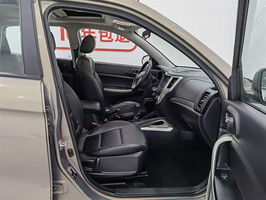 Changan CS35 2014 car image #24