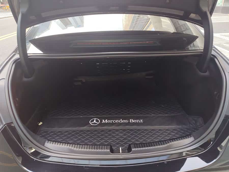 Mercedes-Benz C Class 2022 image de voiture #24