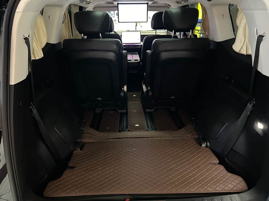 GAC Trumpchi E8 New Energy 2024 car image #24