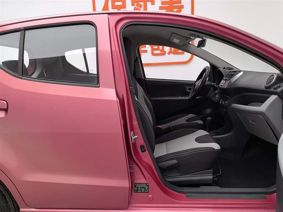 Suzuki 2012 car image #24