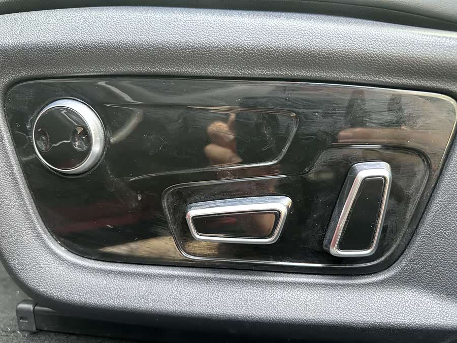 Forthing T5 EVO 2021 image de voiture #24