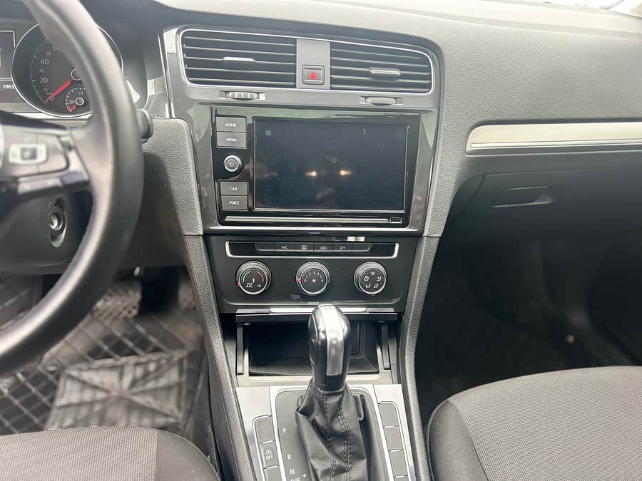 Volkswagen Golf 2019 #24 Volkswagen Golf 2019 car image #24