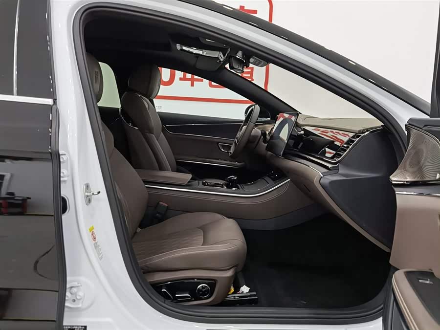 BYD Han 2021 car image #24
