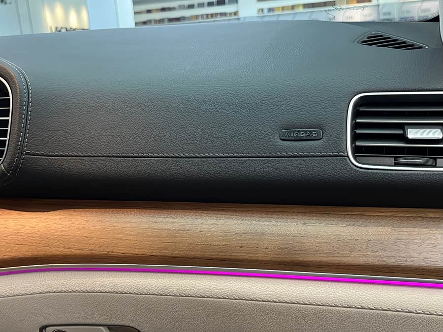 Mercedes-Benz GLS Class 2022 car image #24