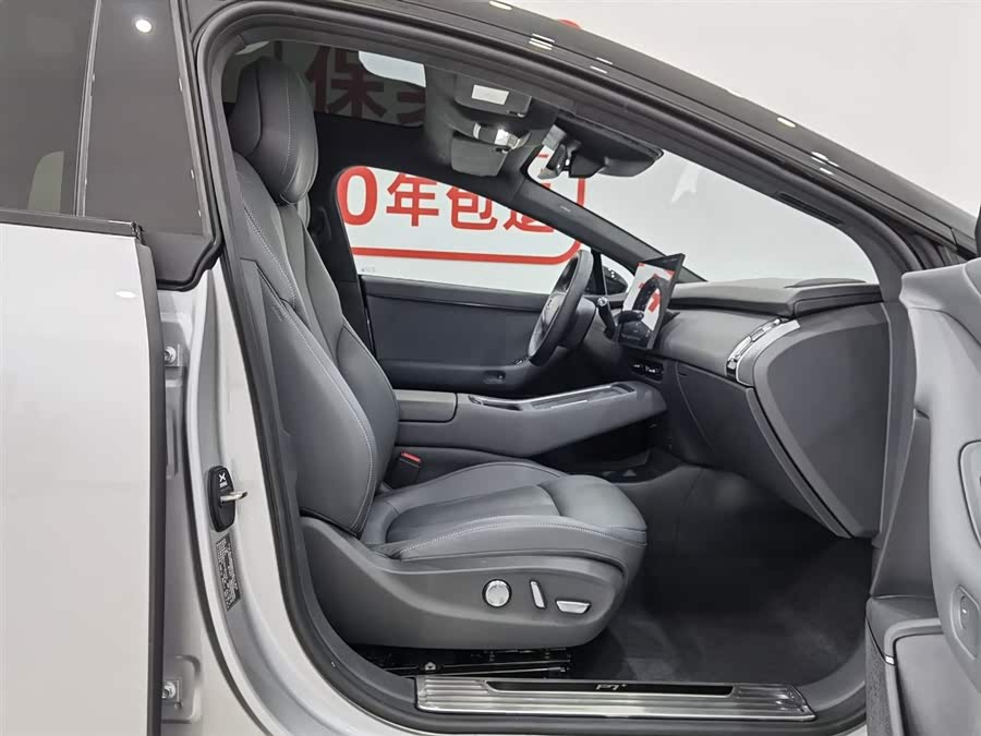 Xpeng P7+ 2024 car image #24