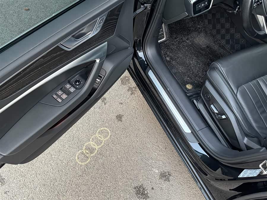 Audi A6L 2023 car image #24