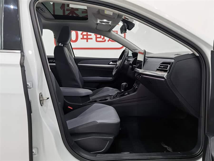 Volkswagen Lavida 2022 car image #24