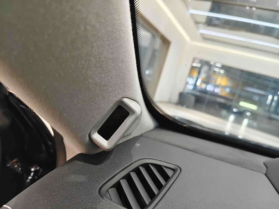 哪吒汽车 哪吒S 2023 汽车图片 #24