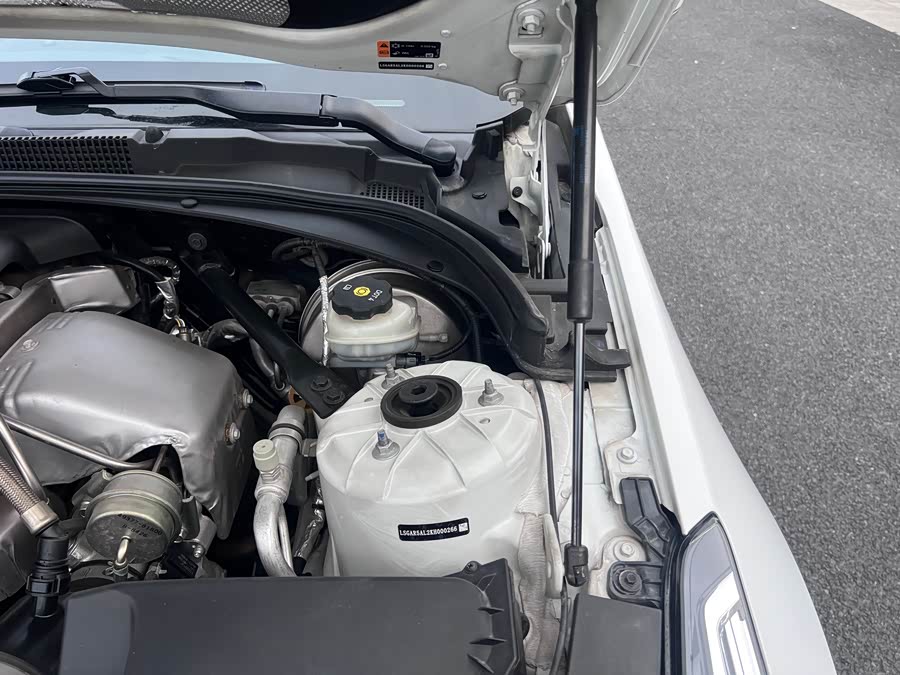 2018 #24 2018 car image #24