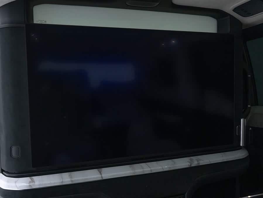 极氪 极氪009 2024 汽车图片 #24