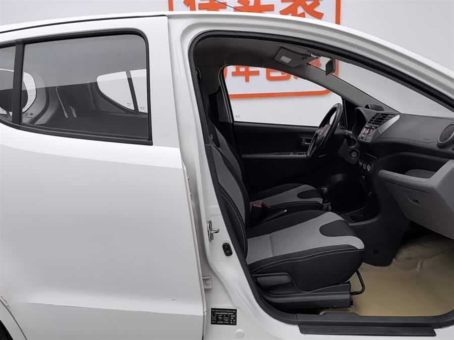 Suzuki 2013 car image #24