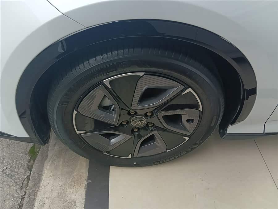 Toyota bZ3 2024 immagine di auto #24