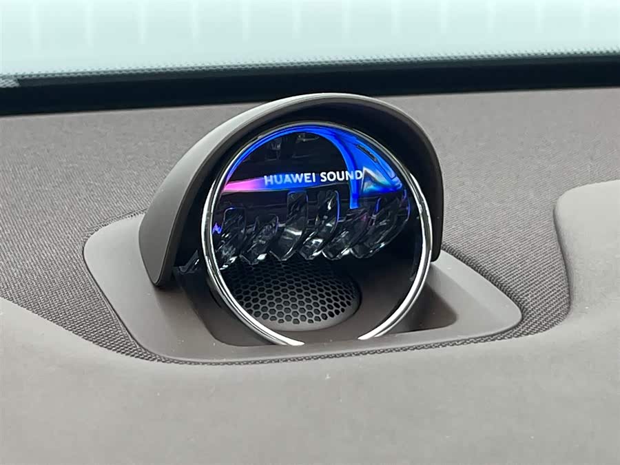2025 car image #24