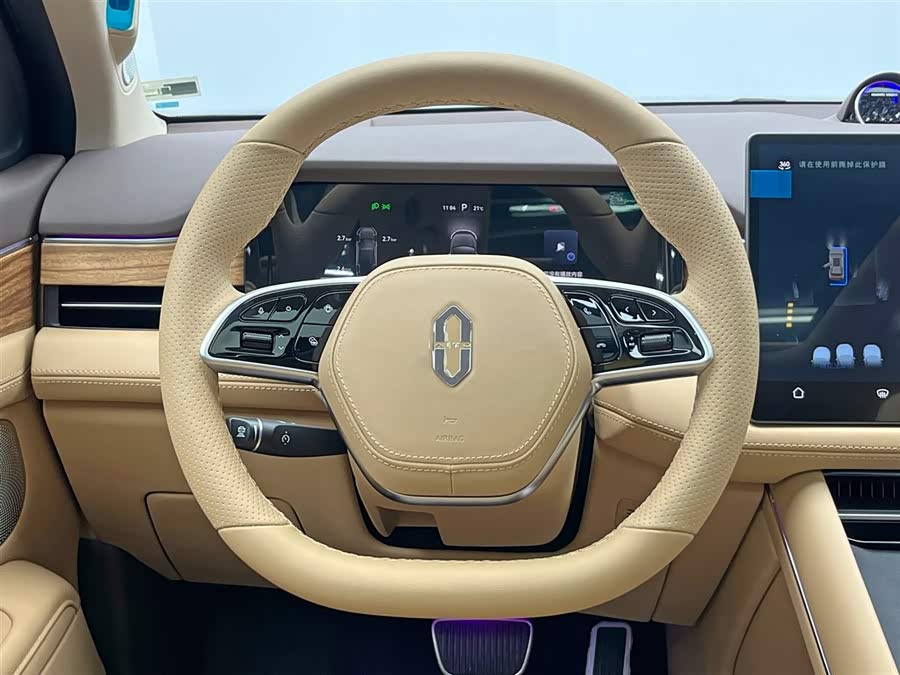 2025 car image #24