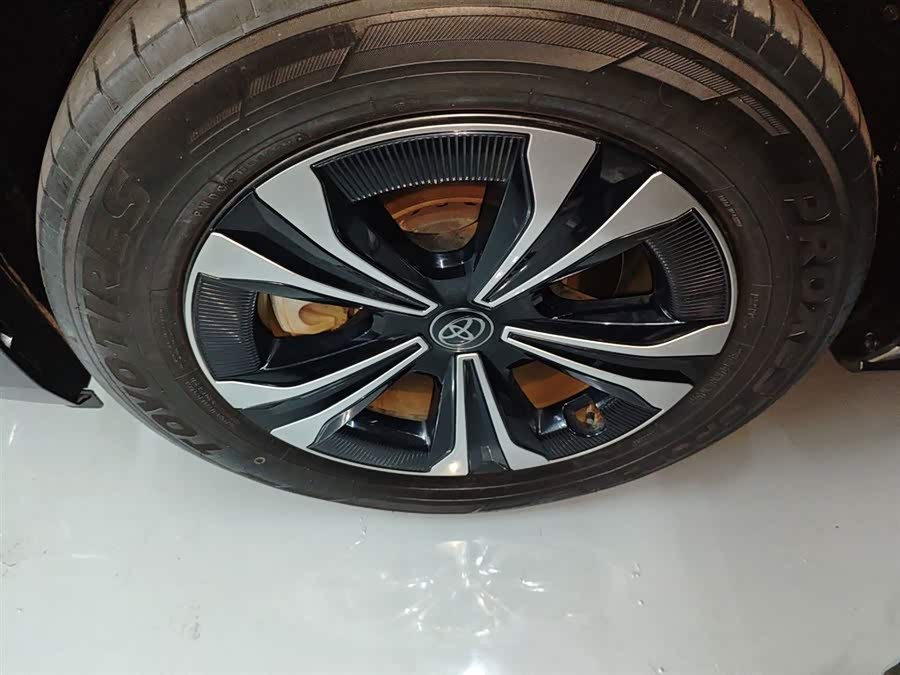 Toyota bZ4X 2022 immagine di auto #24