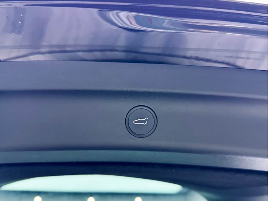 Tesla Model Y 2021 #24 Tesla Model Y 2021 car image #24