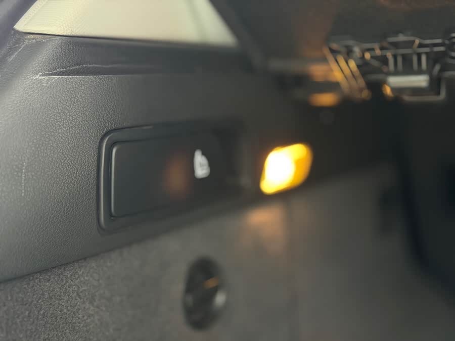 Audi Q5 2018 изображение автомобиля #24