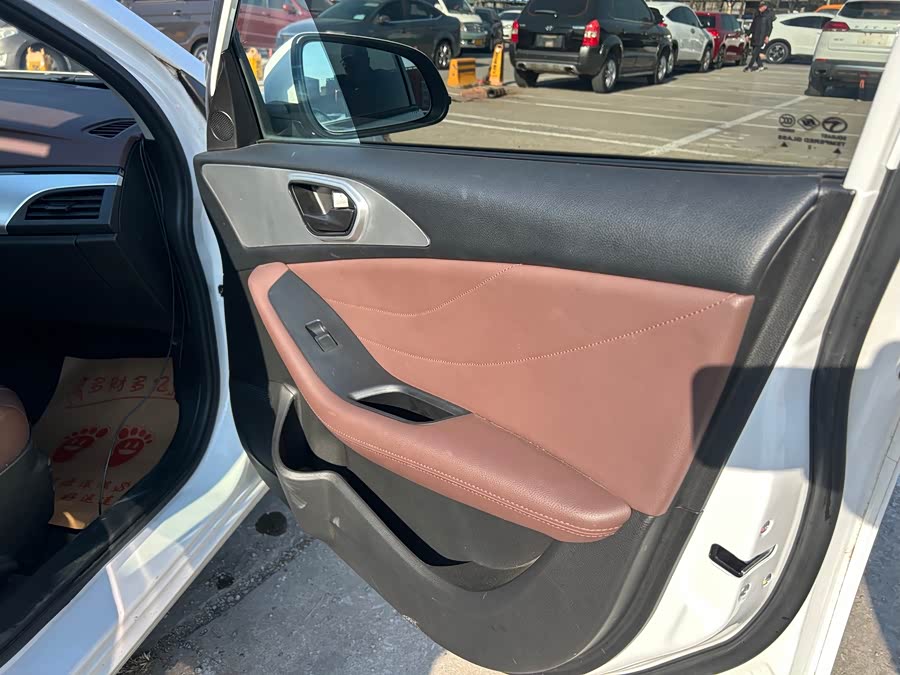 Soueast A5 Wing Dance 2020 #24 Soueast A5 Wing Dance 2020 car image #24