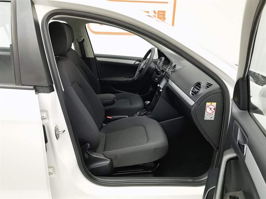 Volkswagen Jetta 2015 immagine di auto #24