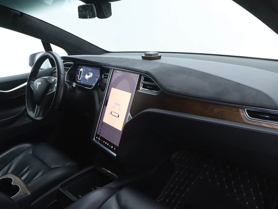 Tesla Model X 2017 #24 Tesla Model X 2017 car image #24
