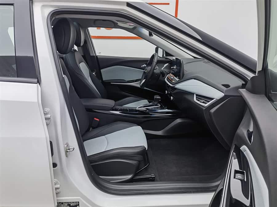 Chevrolet Charm 2022 car image #24