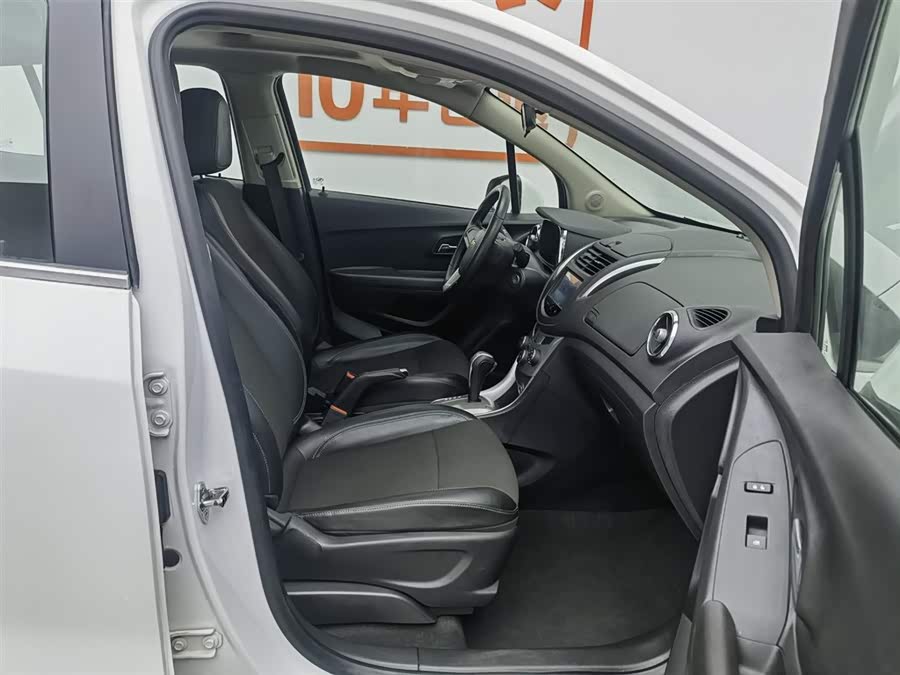 Chevrolet Tracker 2016 car image #24
